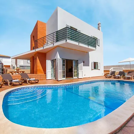 Saona - Com Bbq E Piscina Aquecivel Em בית נופש *