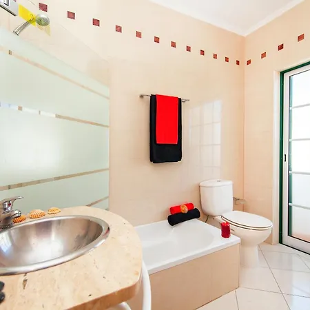 Semesterbostad Saona - Com Bbq E Piscina Aquecivel Em Albufeira