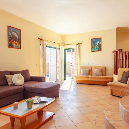 Feriehus Saona - Com Bbq E Piscina Aquecivel Em *